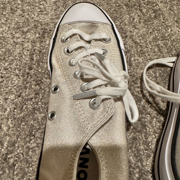 👟SOLD👟Converse, All Star Platform Sneakers, Sparkle Silver Size 5 - Picture 4 of 10
